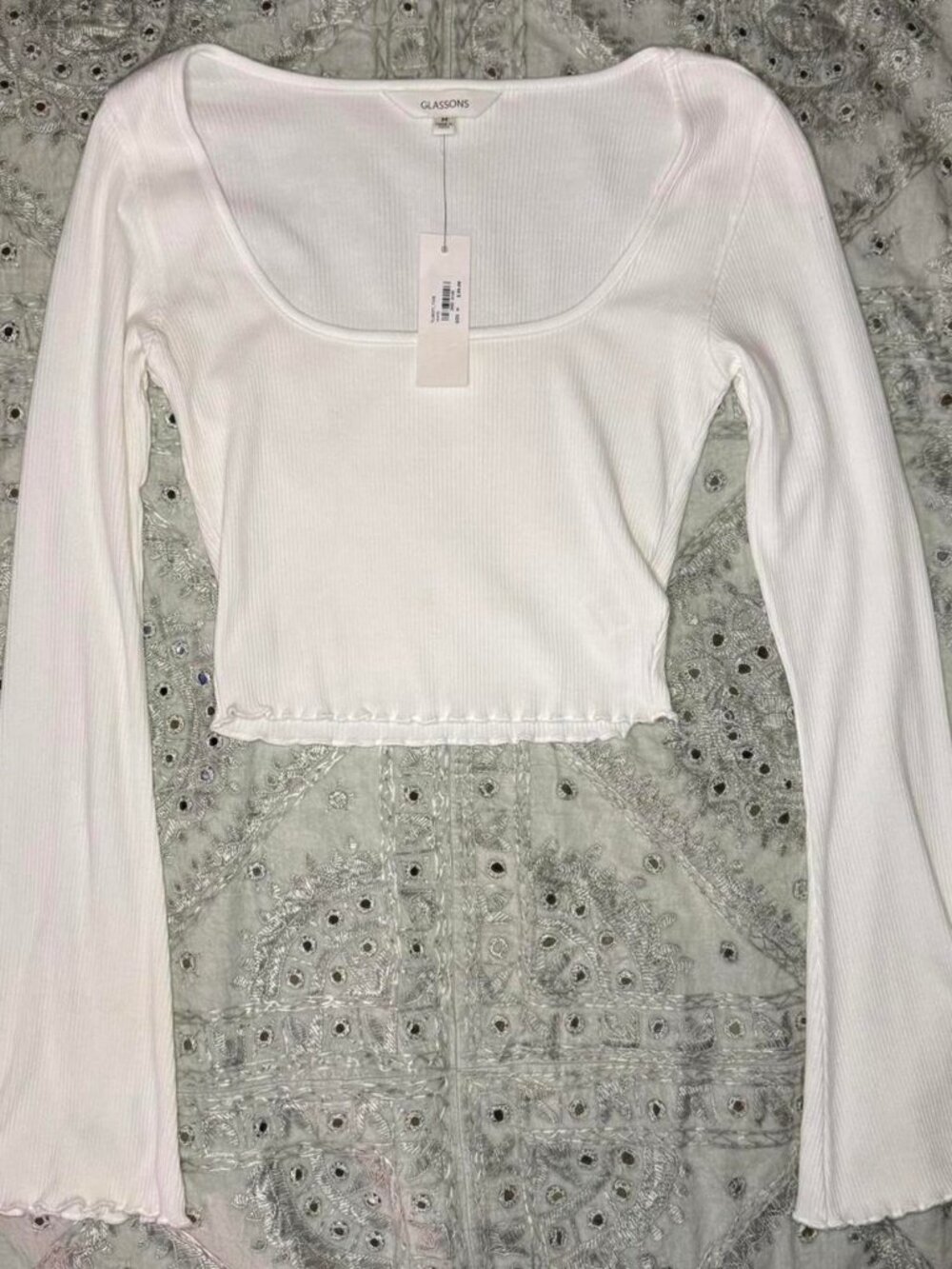 Glassons White ribbed lettuce hem long bell sleeve top